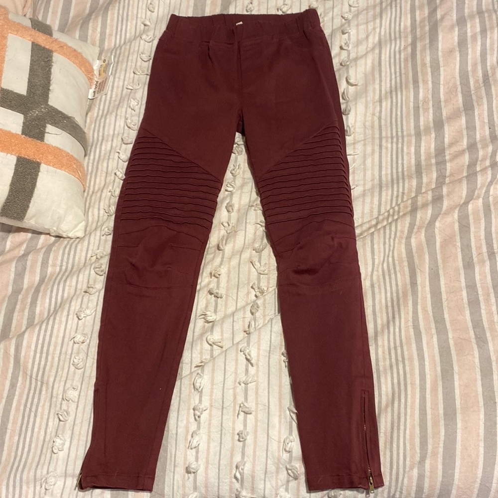 Umgee Size Small Maroon Pants